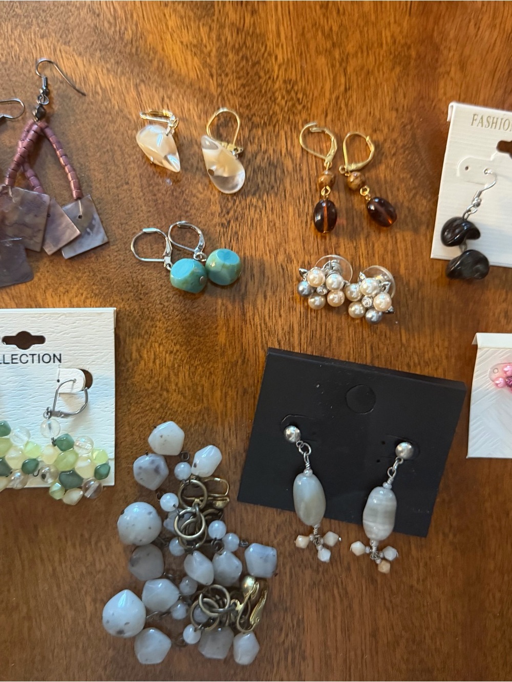 Jewelry Lot Earrings Pearl, Mother of Pearl, Beads, Studs, Dangle 11 Pieces
